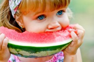 1800ss thinkstock rf child eating watermelon